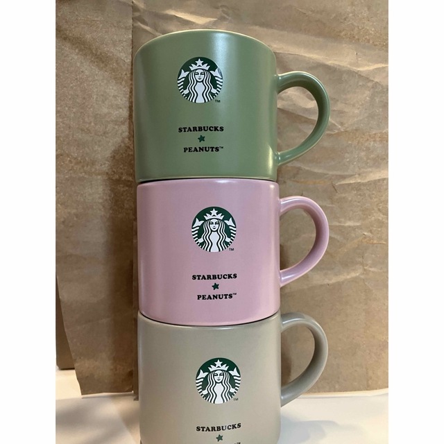 Starbucks Coffee(スターバックスコーヒー)のスタバ　スヌーピーマグ　3色セット インテリア/住まい/日用品のキッチン/食器(グラス/カップ)の商品写真