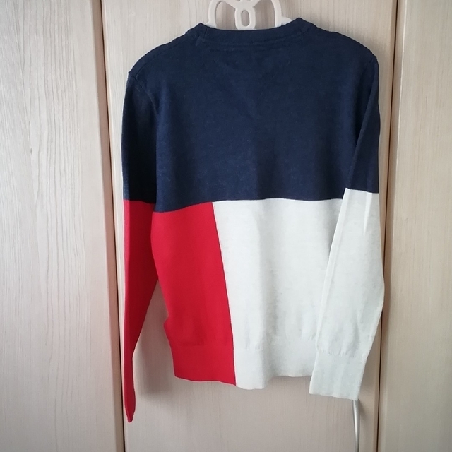 TOMMY HILFIGER(トミーヒルフィガー)のTOMMY  HILFIGER ニット120 キッズ/ベビー/マタニティのキッズ服男の子用(90cm~)(ニット)の商品写真