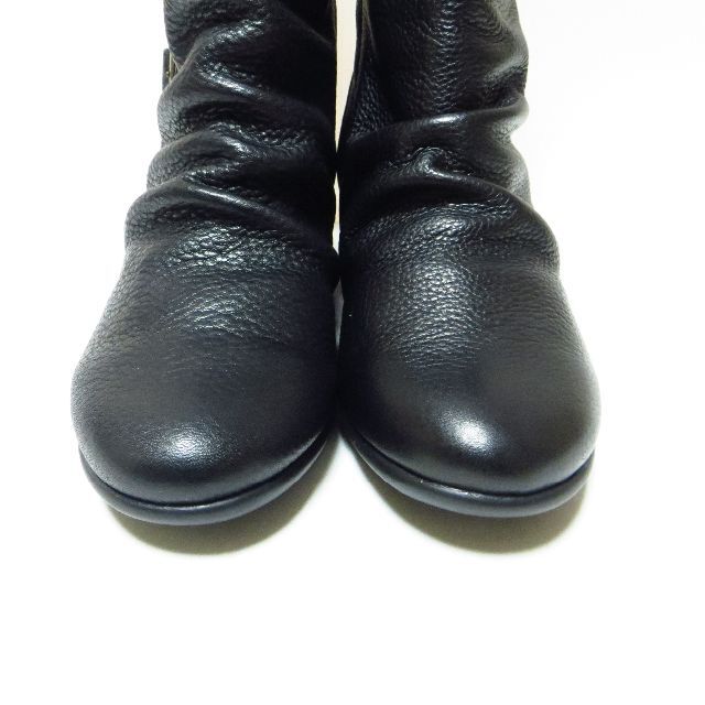 DIANA(ダイアナ)のほぼ未使用 ダイアナ WELLFIT ウェルフィット ショートブーツ 22㎝ レディースの靴/シューズ(ブーツ)の商品写真