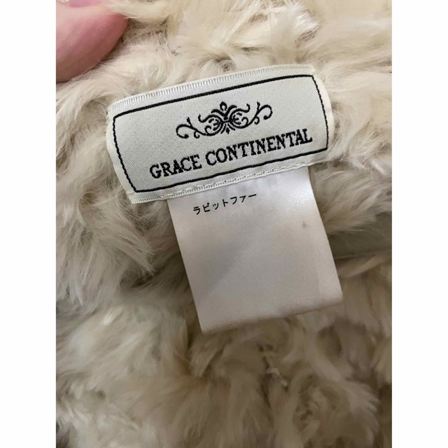 GRACE CONTINENTAL(グレースコンチネンタル)のGRACE CONTINENTAL ラビットファーケープ レディースのトップス(ボレロ)の商品写真