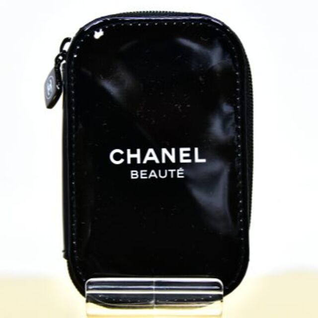 CHANEL(シャネル)の鑑定済 正規品 未使用品 シャネル CHANEL ネイルケアキット  レディースのファッション小物(その他)の商品写真