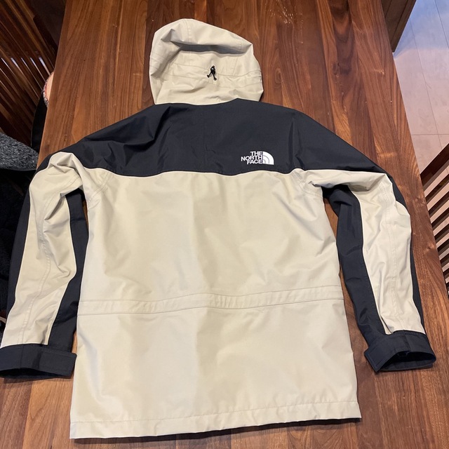 THE NORTH FACE マウンテンライトジャケット 1