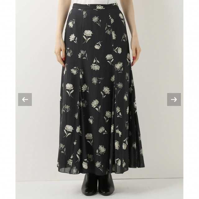 IENA(イエナ)のIENA カッセンデシンパネルスカート　40 レディースのスカート(ロングスカート)の商品写真