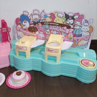 アウター ジャケット ジョイパレットサンリオキャラクターズ くるくる