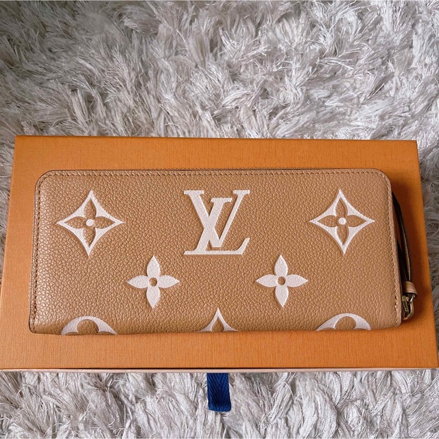 売り切れ必至! LOUIS アンプラント ポルトフォイユクレマンス VUITTON