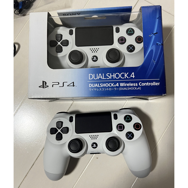 PlayStation4(プレイステーション4)のSONY PlayStation4 本体 CUH-1200AB02 エンタメ/ホビーのゲームソフト/ゲーム機本体(家庭用ゲーム機本体)の商品写真