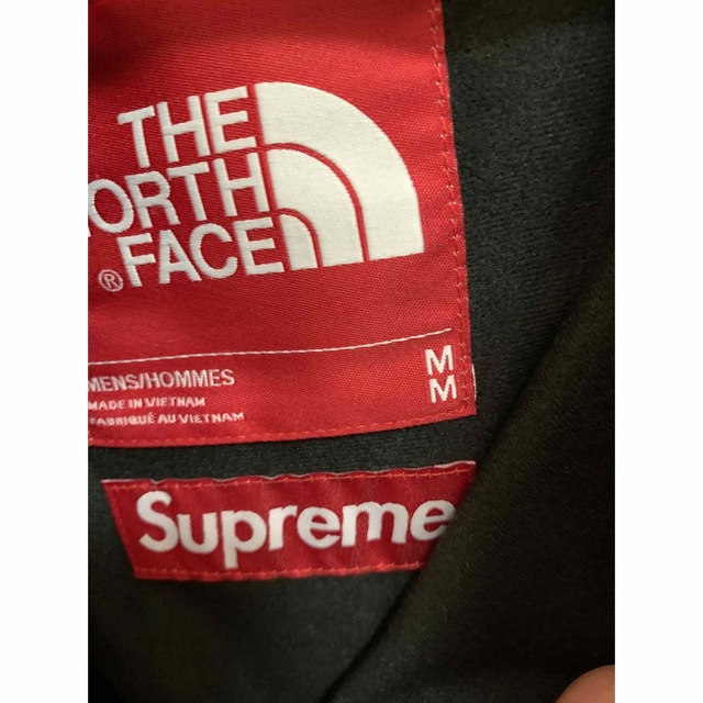 Supreme(シュプリーム)のsupreme northface マウンテンパーカー Sロゴ ボックスロゴ  メンズのジャケット/アウター(マウンテンパーカー)の商品写真