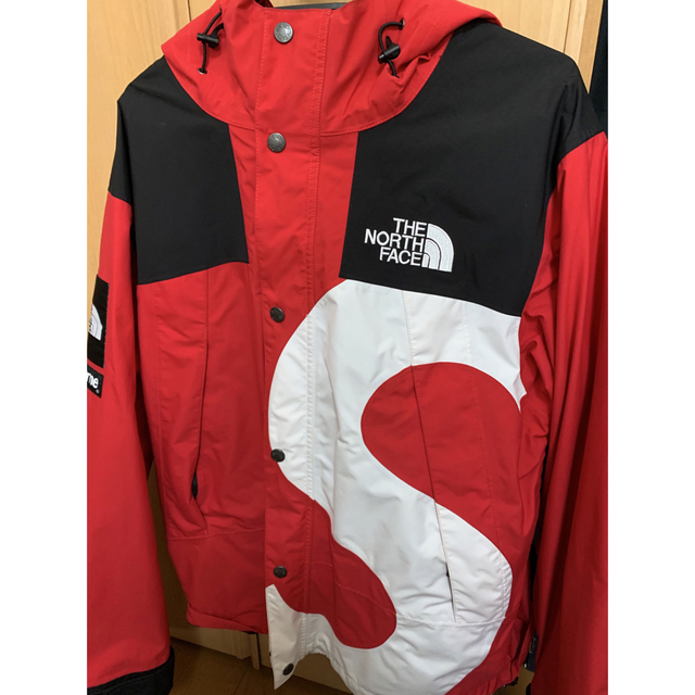 売れ筋がひ贈り物！ Supreme - supreme northface マウンテンパーカー