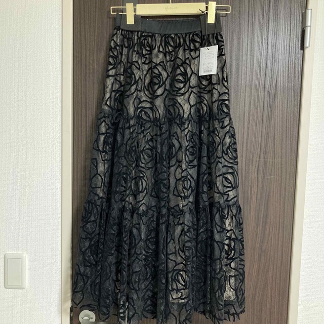 herlipto ♡ Rosa Lace Tiered Skirt レディースのスカート(ロングスカート)の商品写真