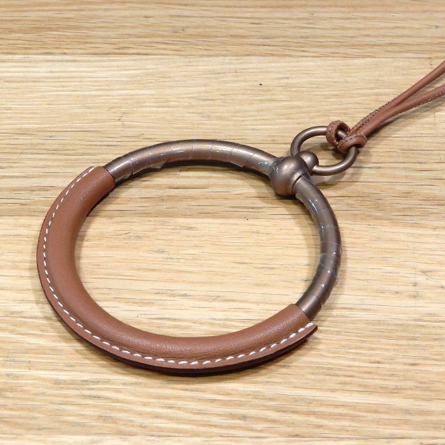 Hermes - 新品未使用 エルメス ループ グラン ペンダント アルミニウム ブロンズ