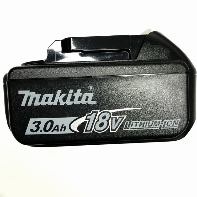 Makita(マキタ)の☆未使用品☆ makita マキタ 18V 充電式 コードレスクリーナー CL180FDRFW ボディカラー：白 64100 自動車/バイクのバイク(工具)の商品写真