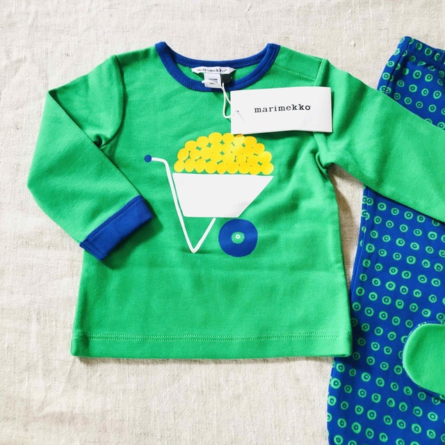 marimekko(マリメッコ)の新品未使用　marimekko マリメッコ ベビー服 上下セット 74/9M キッズ/ベビー/マタニティのベビー服(~85cm)(パジャマ)の商品写真