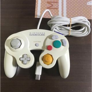 ニンテンドーゲームキューブ(ニンテンドーゲームキューブ)のゲームキューブコントローラー 白(その他)