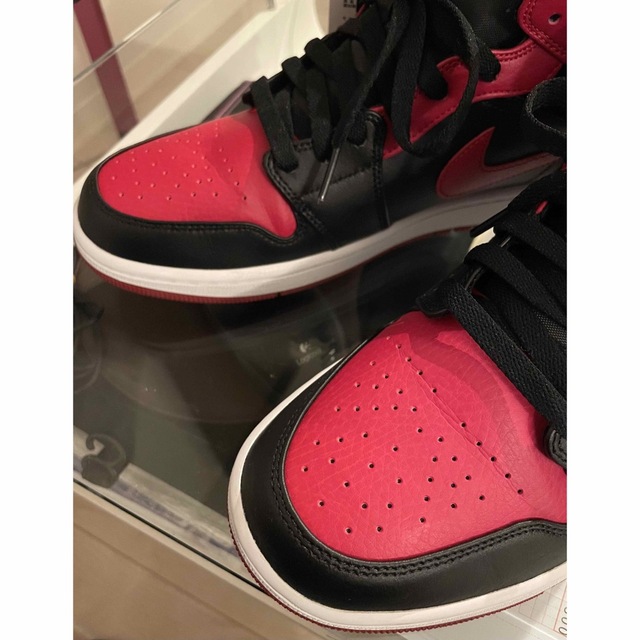 Nike Air Jordan 1 Mid Bred 6