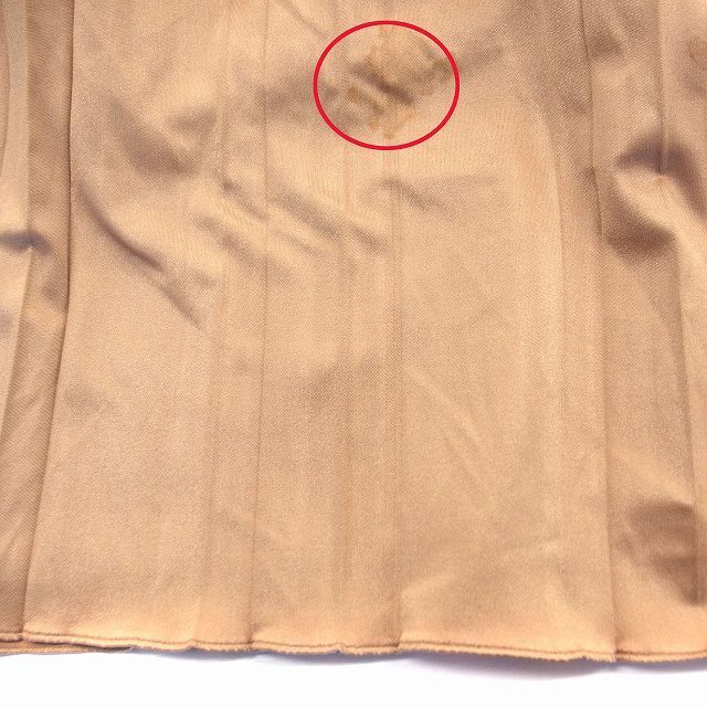AMACA(アマカ)のアマカ AMACA プリーツスカート ひざ下丈 フレア 無地 シンプル 光沢 レディースのスカート(ひざ丈スカート)の商品写真