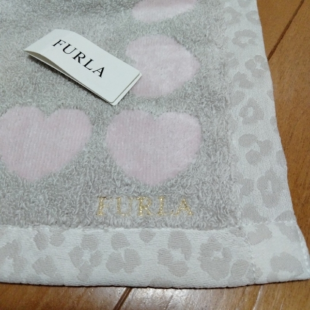 Furla(フルラ)の3938 最終価格新品FURLAタオルハンカチ レディースのファッション小物(ハンカチ)の商品写真