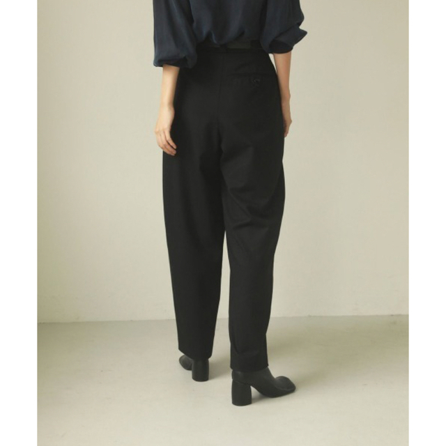 TODAYFUL(トゥデイフル)のFinewool Tuck Trousers  38 レディースのパンツ(カジュアルパンツ)の商品写真