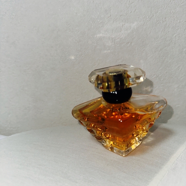 LANCOME(ランコム)のランコム　トレゾア　香水 コスメ/美容の香水(香水(女性用))の商品写真
