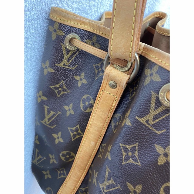 LOUIS VUITTON(ルイヴィトン)のLOUIS VUITTON ルイヴィトン　プチノエ レディースのバッグ(ショルダーバッグ)の商品写真