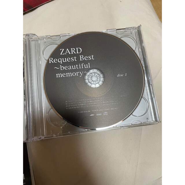ZARD Request Best～beautiful memory～ エンタメ/ホビーのCD(ポップス/ロック(邦楽))の商品写真
