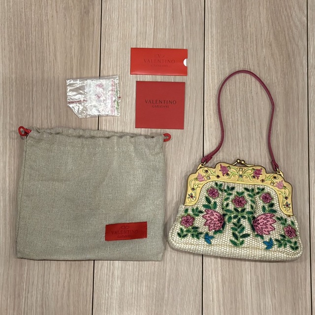 激安/新作 valentino 超美品VALENTINOGARAVANIクラッチバッグ