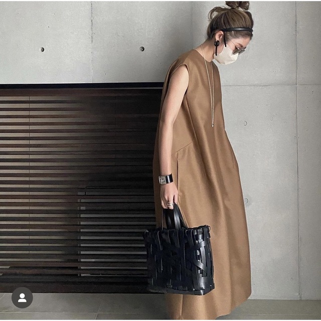 ローヘン lohen バックフォルムワンピース-