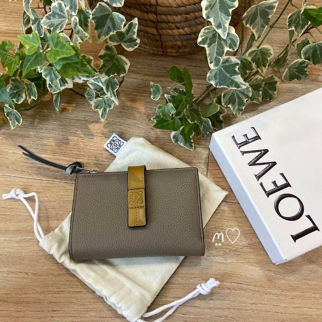 当季大流行 LOEWE - LOEWE ロエベ スリムジップバイフォールド