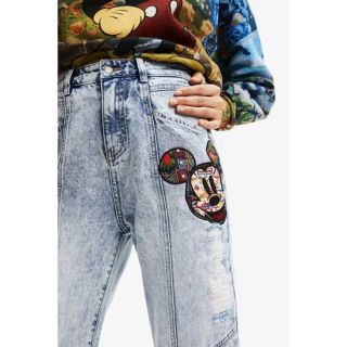 デシグアル(DESIGUAL)の新品✨タグ付き♪定価25,900円　デシグアル　ミッキー　ジーンズ　大特価‼️(デニム/ジーンズ)