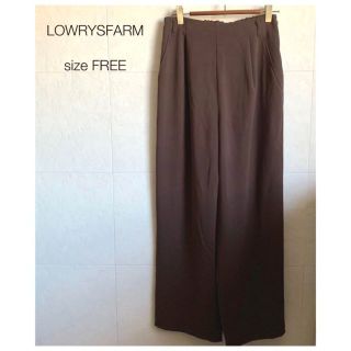 ローリーズファーム(LOWRYS FARM)のlowrys farm 茶ストレートパンツ 薄手(カジュアルパンツ)