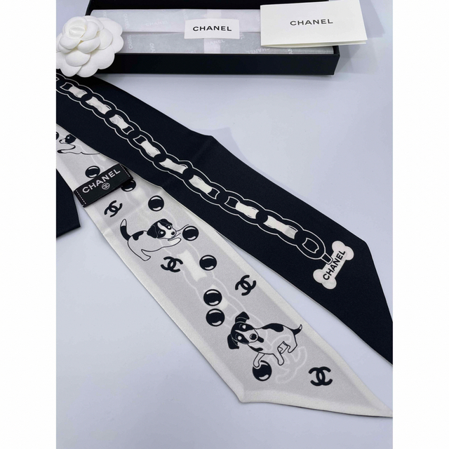 超ポイント祭?期間限定】 CHANEL 犬柄可愛い ヘアバンド シャネルミニ
