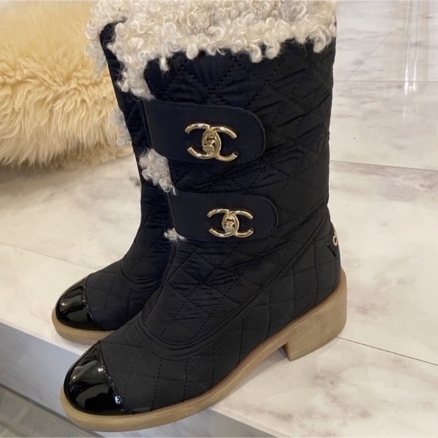 CHANEL ブーツ 37 ロゴベルト ボア