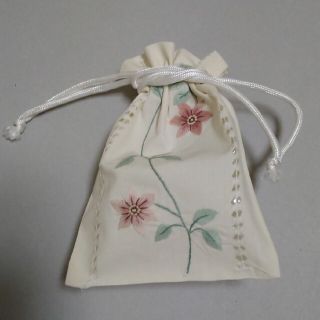 刺繍　巾着袋(ポーチ)