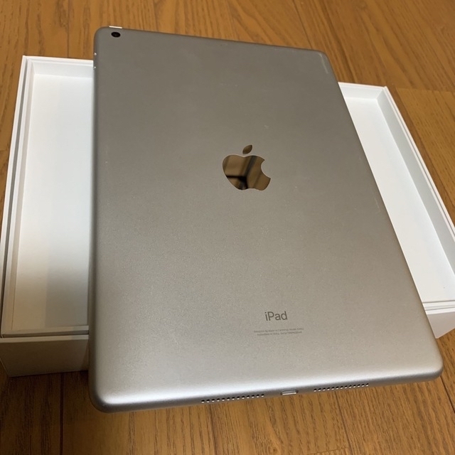 iPad 10.2型 第9世代 Wi-Fi 64GB MK2L3J/A シルバー 2