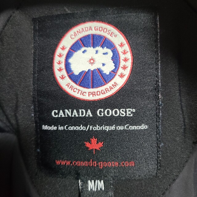 CANADA GOOSE(カナダグース)の【売切価格】カナダース　CANADA GOOSE　ダウンジャケット　ダウン メンズのジャケット/アウター(ダウンジャケット)の商品写真