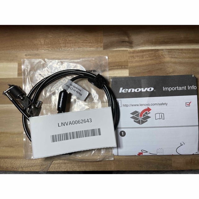 Lenovo(レノボ)のLenovo セキュリティ・ケーブル・ロック/製品番号：  57Y4303 スマホ/家電/カメラのPC/タブレット(PC周辺機器)の商品写真
