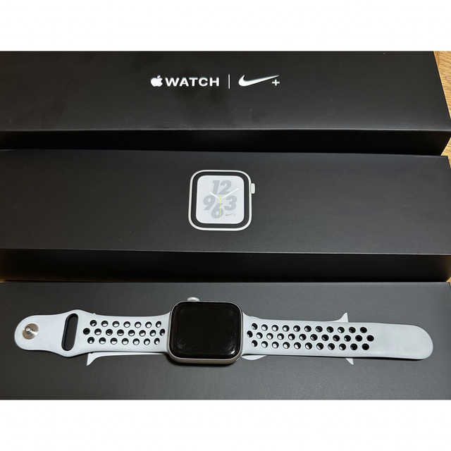 Apple Watch(アップルウォッチ)のApple Watch Nike+ Series4 GPSモデル　44mm スマホ/家電/カメラのスマホ/家電/カメラ その他(その他)の商品写真