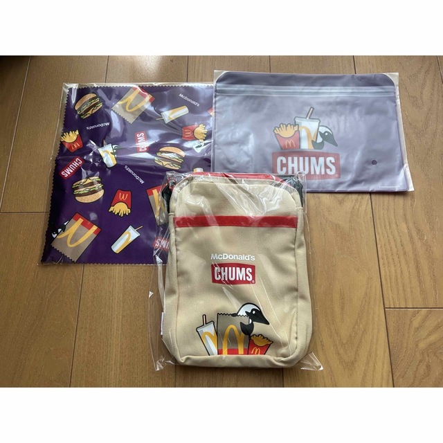 CHUMS(チャムス)のマクドナルド 福袋 2023 ３点セット エンタメ/ホビーのコレクション(ノベルティグッズ)の商品写真