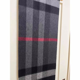 BURBERRY - BURBERRY バーバリー マフラー カシミア100% 未使用に近い