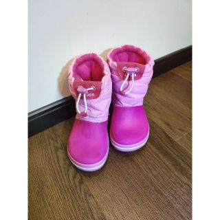 クロックス(crocs)のクロックス　キッズ　スノーブーツ　ピンク　C9サイズ（サイズC9=16.5cm)(ブーツ)