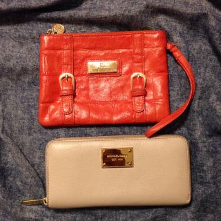 マイケルコース(Michael Kors)のMKの財布とRIのポーチ(財布)