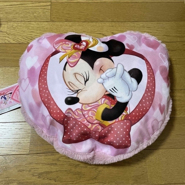 Disney(ディズニー)の新品未使用　ミニー　ベスティーズバッシュ　ブランケット エンタメ/ホビーのおもちゃ/ぬいぐるみ(キャラクターグッズ)の商品写真