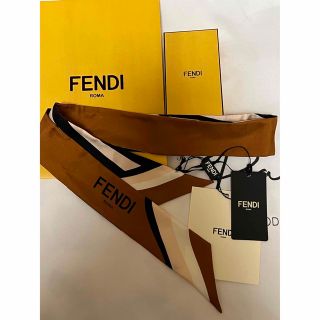 フェンディ(FENDI)のフェンディ　ラッピー　シルク　ミニスカーフ　ツイリー　新品未使用(バンダナ/スカーフ)