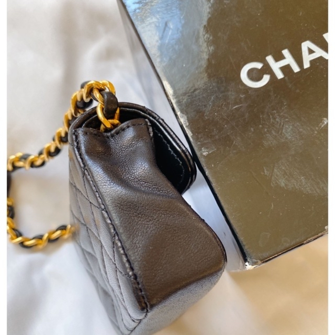 CHANEL(シャネル)のCHANEL ミニバッグチャーム　ミニマトラッセ　キルティング レディースのバッグ(ショルダーバッグ)の商品写真