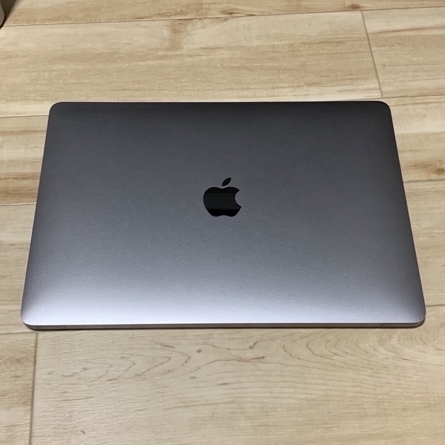 MacBook Pro 2017 [i7,16GB,SSD256,タッチバー]