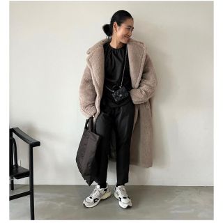 the rowナイロン 金子綾 リバーシブルのスクエア ショッパーバッグ
