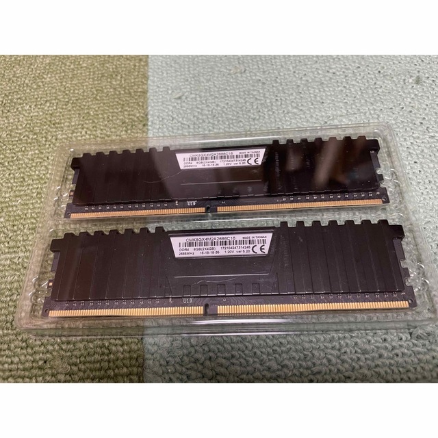 CORSAIR DDR4-2666MHz ４GB×2枚キットの通販 by Moco's shop｜ラクマ