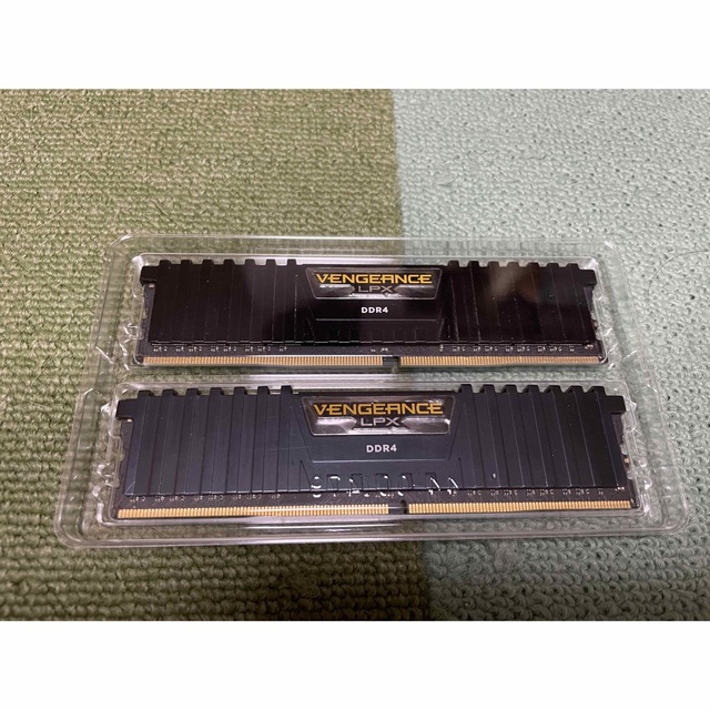 CORSAIR DDR4-2666MHz ４GB×2枚キット スマホ/家電/カメラのPC/タブレット(PC周辺機器)の商品写真