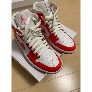 NIKE ウィメンズエアジョーダン1 ハバネロレッド(スニーカー)