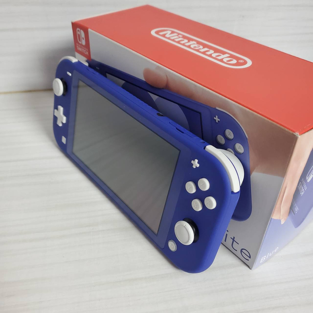 【完品】ニンテンドースイッチライト ブルー Switch lite 本体