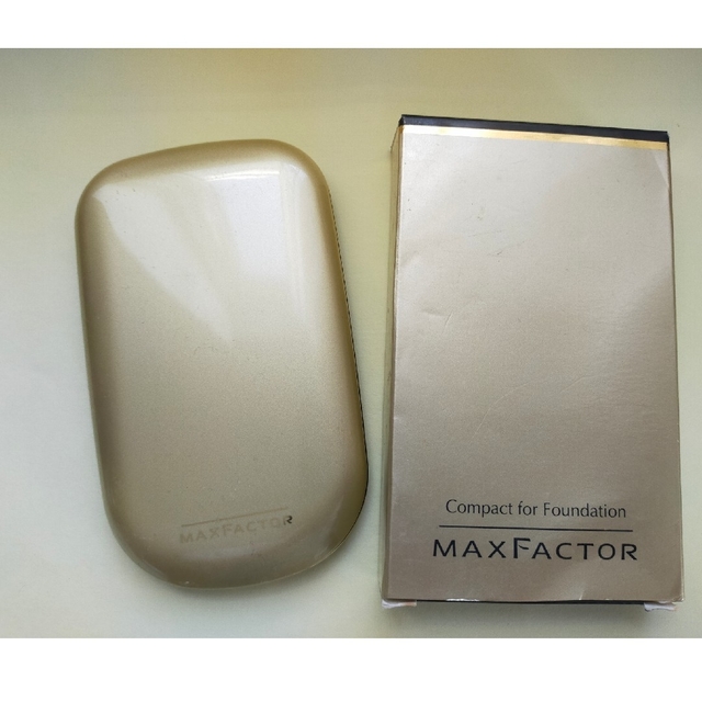 MAXFACTOR(マックスファクター)のマックスファクターフェイスフィニティフレッシュパウダーUV OP3 コスメ/美容のベースメイク/化粧品(ファンデーション)の商品写真